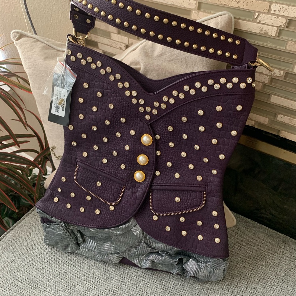 Vest shaped ladies back